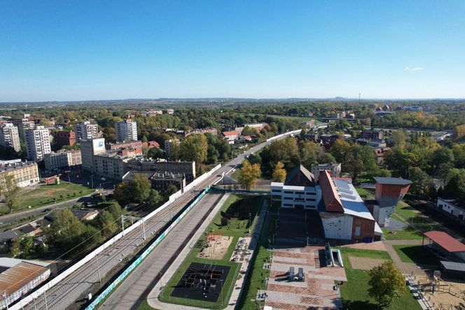 Przebudowa linii kolejowej w Bytomiu dobiega końca. Ruch towarowy został już przywrócony, a kiedy pasażerski?