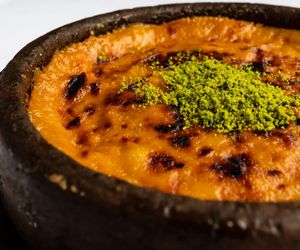 Turecki przepis na pieczoną chałwę. Obłędny deser z 2 składników