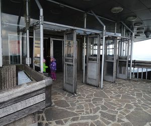 Ještěd, futurystyczny hotel i nadajnik telewizyjny