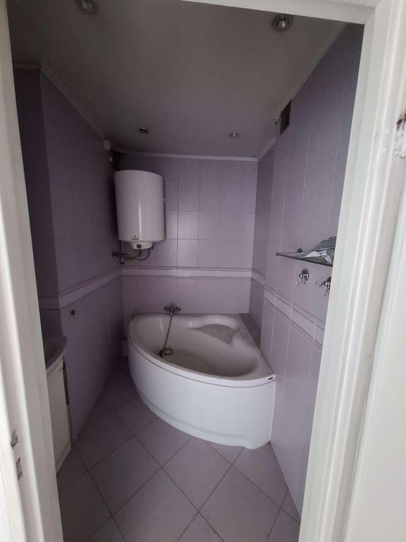 Rozbiórka słynnej willi na dachu bloku