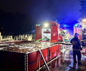 Ogromny pożar w Tucznie.  Na miejscu pracowało 31 zastępów straży pożarnej!