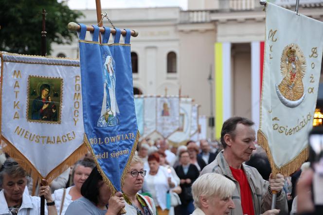 75 lat temu obraz Matki Boskiej w Lublinie zapłakał. Wierni uczcili rocznicę „Cudu lubelskiego” procesją różańcową