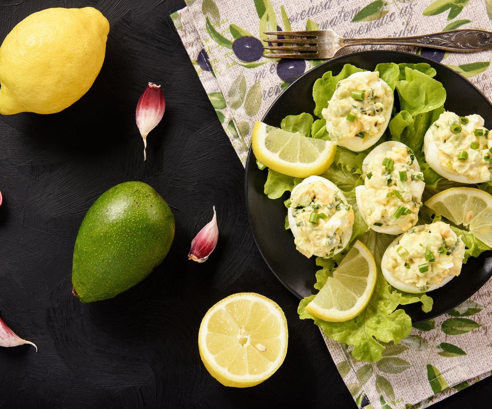 Jajka faszerowane awokado 