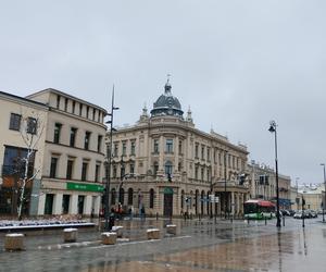 Pierwszy śnieg w tym sezonie! Lublin jest ukryty pod zimową pierzynką 