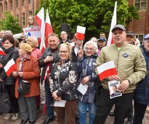 Karol Nawrocki przyjechał do Torunia. Fotorelacja ze spotkania
