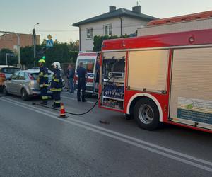 Piastów. Pijany kierowca skasował cztery samochody! Mężczyzna został zabrany do szpitala na badania