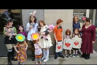 36-latka ma już 12 dzieci i planuje kolejne. Rodzina żyje ze świadczeń socjalnych