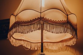 Te lampy królowały w domach naszych babć! Dziś znów są hitem na Instagramie