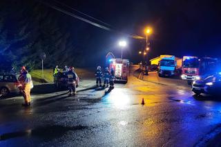 Zderzenie dwóch osobówek na drodze powiatowej w Turzy