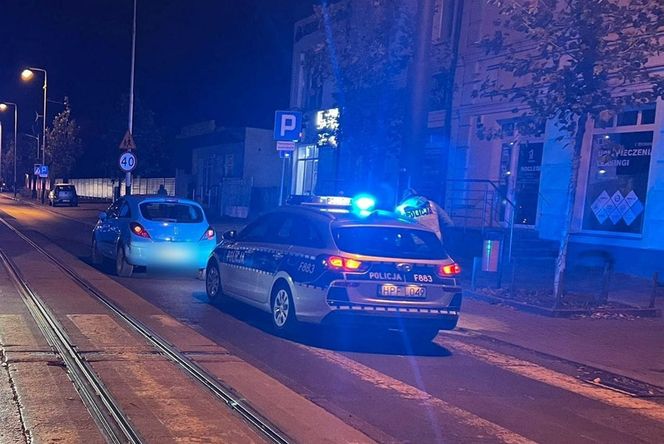 Konstantynów Łódzki. Wypadek 13-laatki na przejściu. Potrąciły ją dwa auta [ZDJĘCIA].