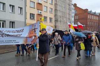 Tłumy ludzi na ulicach Bydgoszczy