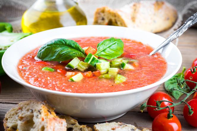 Gazpacho - przepis na andaluzyjski chłodnik z pomidorów