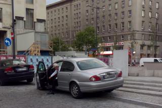 ADAM SZEJNFELD ŹLE PARKUJE