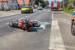 Groźny wypadek w podbydgoskim Kruszynie. Motocykl zderzył się z ciężarówką! [ZDJĘCIA]