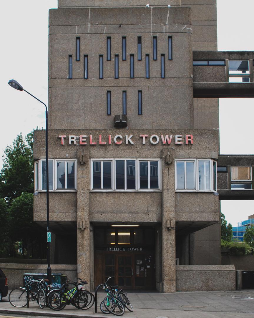 Budynki Ernő Goldfingera - zdjęcia. To on posłużył za pierwowzór złoczyńcy w Jamesie Bondzie