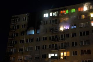 Dramatyczna akcja strażaków w 11-piętrowym wieżowcu na ul. Gagarina