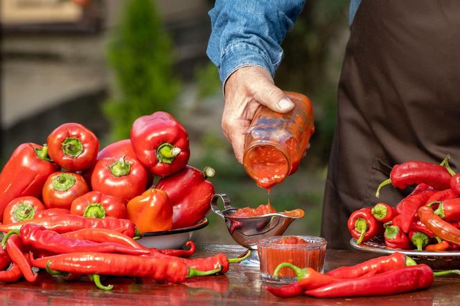 Domowy keczup z papryką: przepis na keczup paprykowy