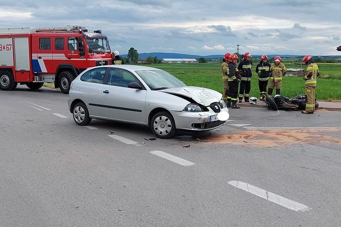 Wypadek w Kałkowie. Poszkodowany motocyklista