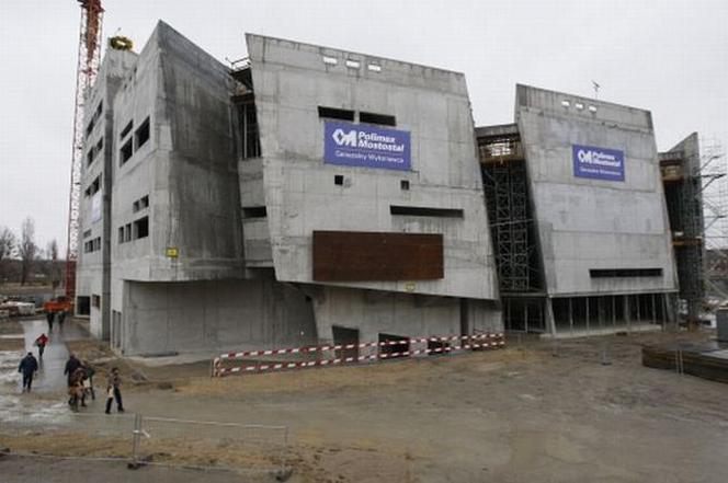 Europejskie Centrum Solidarności w Gdańsku. Zawieszenie wiechy 