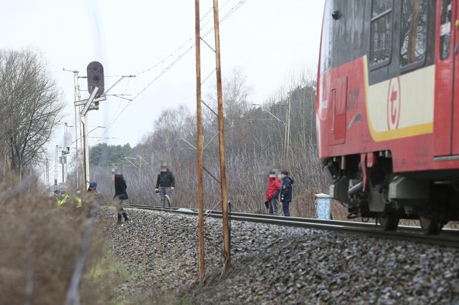 Śmiertelny wypadek na Pradze-Południe. Nie żyje dziewczynka potrącona przez pociąg