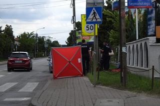 Warszawa. Nie żyje młody mężczyzna. Podczas spaceru zasłabł, upadł i nie odzyskał świadomości