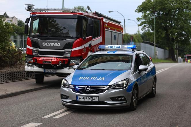 Trwa akcja ratownicza po wstrząsie w kopalni Rydułtowy. Pod ziemią znajdować się może nawet 40 osób