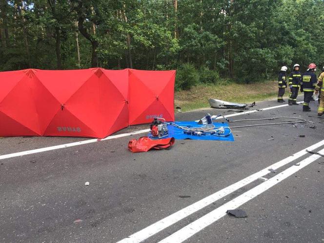 Tragiczny wypadek w Strzyżawie! Nie żyje jedna osoba! [ZDJĘCIA]