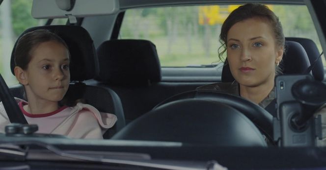 M jak miłość odc. 1886. Hania (Wiktoria Basik), Natalka (Dominika Suchecka)