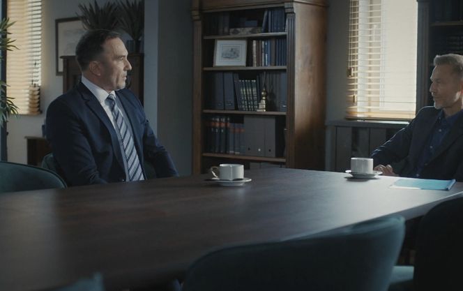 M jak miłość, odcinek 1885. Andrzej Budzyński (Krystian Wieczorek), adwokat (Jacek Barczak)