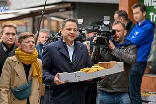 Trzaskowski nie pozostaje dłużny Nawrockiemu! Tam pojawił się w poniedziałek. Trzeba walczyć o głosy wszędzie