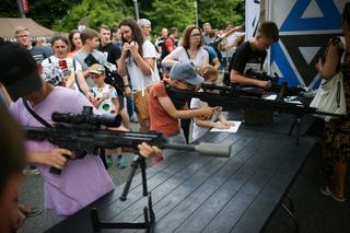 Piknik wojskowy na Stadionie Narodowym
