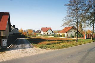 Czy można uzyskać kredyt pod zastaw działki? Sprawdź, czy działka zwiększa zdolność kredytową