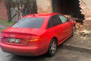 Pijany kierowca uciekł, ale zostawił samochód