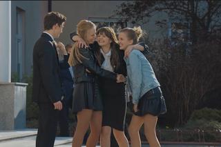 M jak miłość po wakacjach 2020 odc. 1526. Mateusz (Krystian Domagała), Ewka (Jowita Chwałek), Lilka (Monika Mielnicka), Ala (Alicja Ostolska)