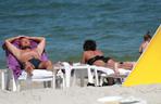 Anna Korcz na plaży na Bałtykiem