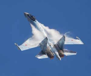 Rosyjski samolot Su-35 