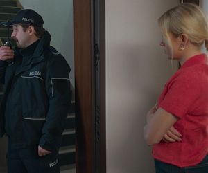 Na sygnale, odc. 716: Britney (Paulina Zwierz), policjant (Marcin Lechniak)
