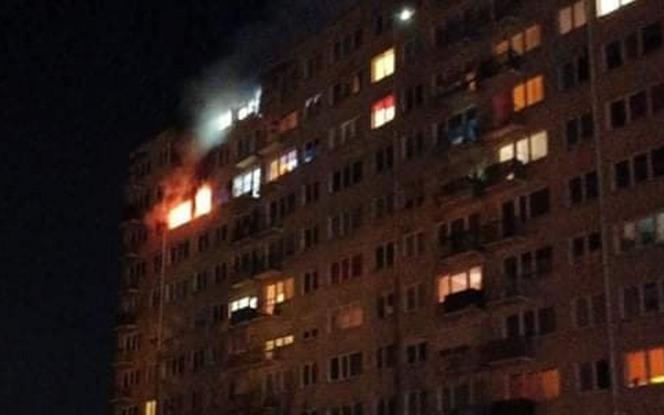 Pożar mieszkania przy Gagarina. 3 osoby w szpitalu