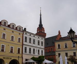 To małopolskie miasto jest dwa razy większe od Dubaju. Mało kto wie, że latem jest w nim tak gorąco, jak w arabskim kurorcie 