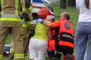 Czterolatek zginął ciągnięty przez tramwaj po torowisku. W miejscu tragedii wciąż płoną znicze 