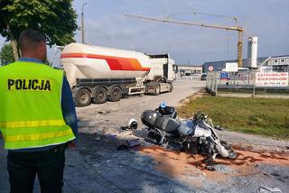 Kozenin. Policjant staranowany przez tira. Rozległe obrażenia ciała