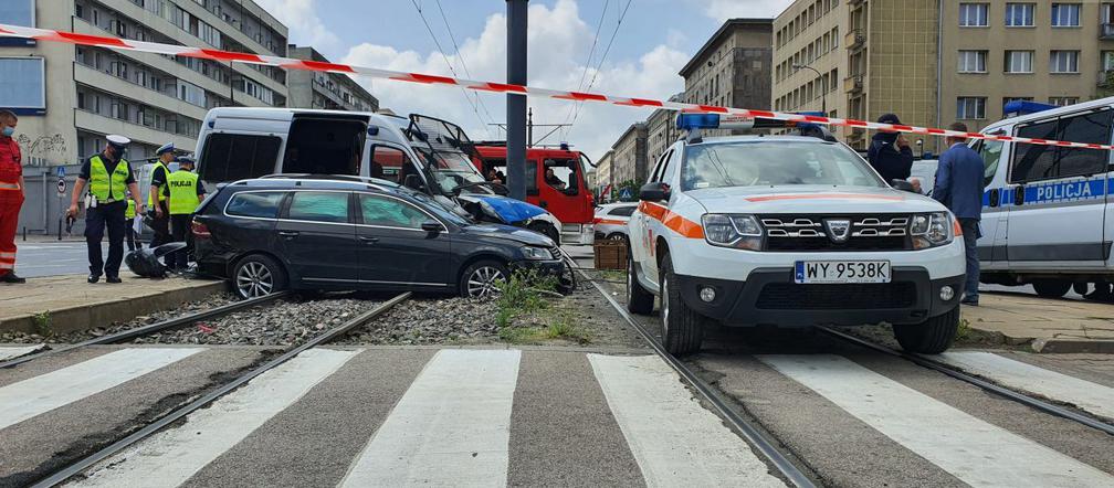 Wypadek na skrzyżowaniu Grójeckiej z Wawelską