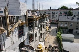 Na Przędzalnianej w Łodzi powstaje nowy blok