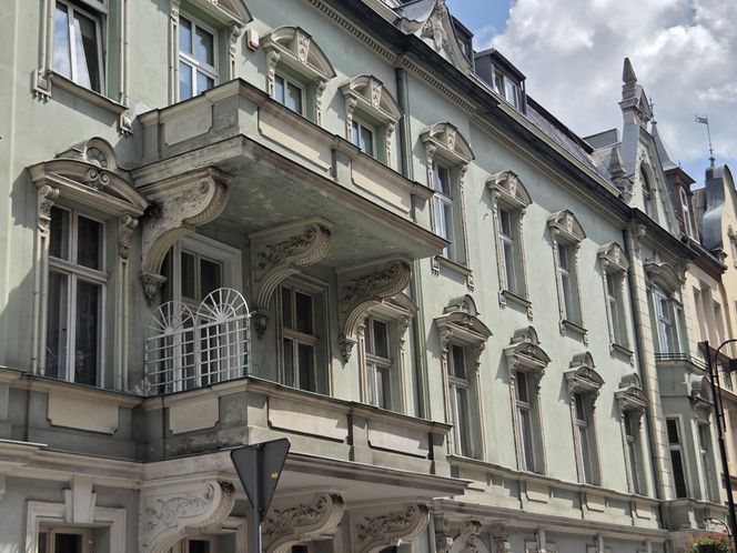 Tak wygląda jedna z najbardziej eleganckich ulic w Bydgoszczy. Zapraszamy na spacer po ul. Cieszkowskiego