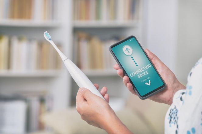 Technologia dźwięku w służbie zdrowych zębów. Poznaj sekrety działania szczoteczki sonicznej