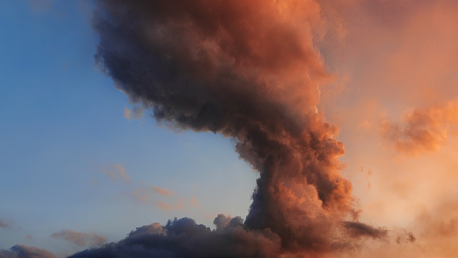Chmura z wulkanu Cumbre Vieja jest nad Polską. Jednoznaczny komunikat Rządowego Centrum Bezpieczeństwa