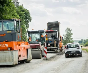 Modernizacja drogi wojewódzkiej nr 254. Prace na odcinku Brzoza-Łabiszyn-Barcin