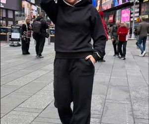 Katarzyna cichopek dopinguje męża na Maratonie Nowojorskim