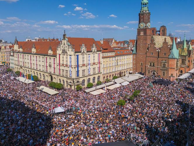 Przeżyjmy to jeszcze raz. Gitarowy Rekord Świata z drona [ZDJĘCIA]