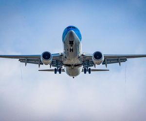 Atak na Iran. Linie lotnicze odwołują i przekierowują loty